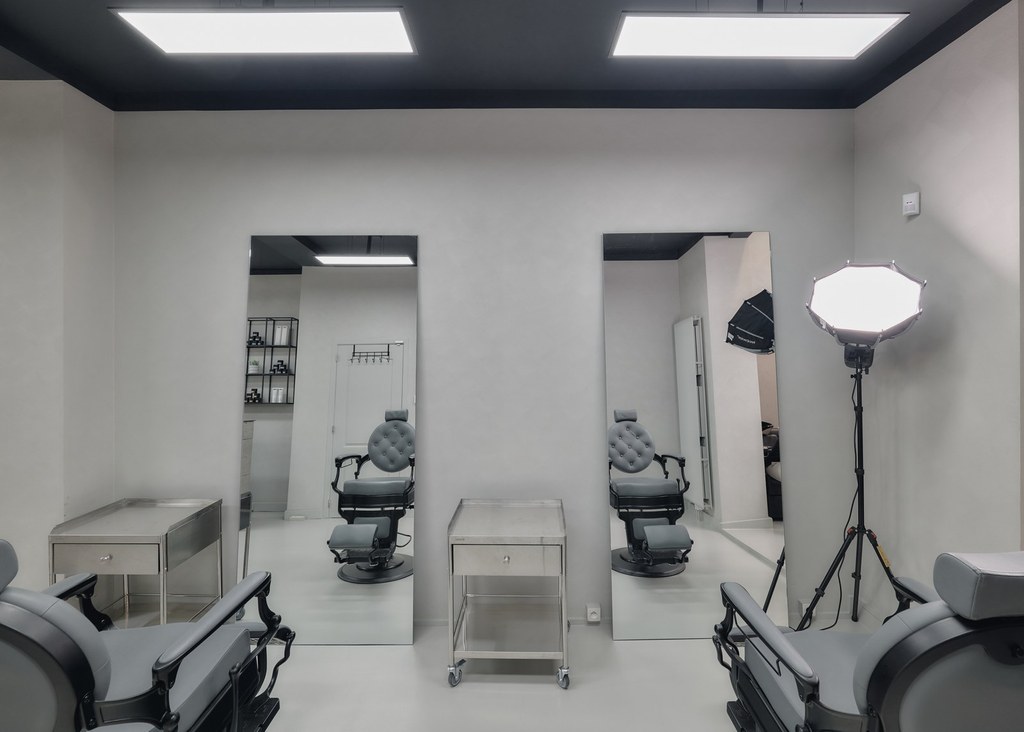 Intérieur du salon Eternal Style (3 / 6)